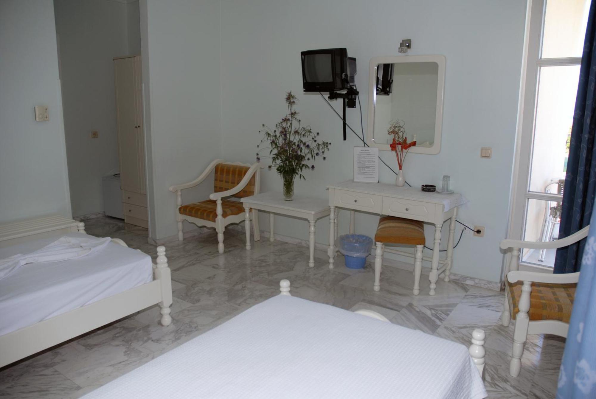 Amanda Hotel 카를로바씨 외부 사진