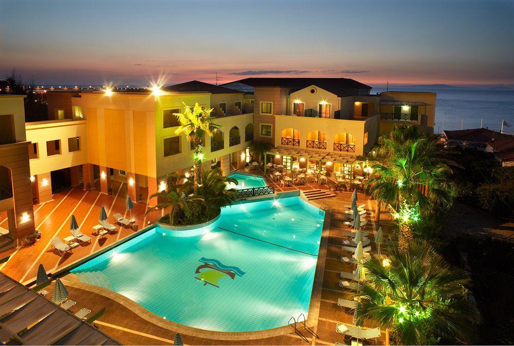 Amanda Hotel 카를로바씨 외부 사진